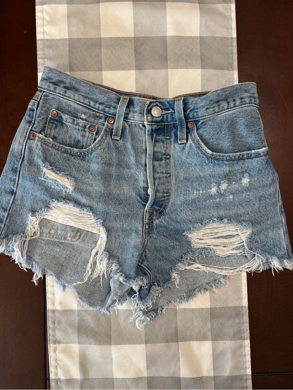 Levi 501 Y2K Distressed High-Waist Denim Shorts - Light Blue Womens 26